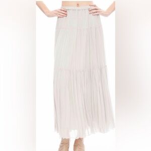 PAS DE CALAIS ORGANDY HAND
PLEATED LONG SKIRT